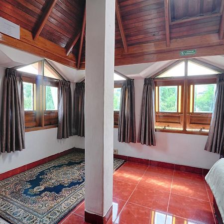 Pele Guesthouse Bandung Kültér fotó