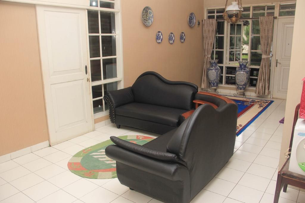 Pele Guesthouse Bandung Kültér fotó