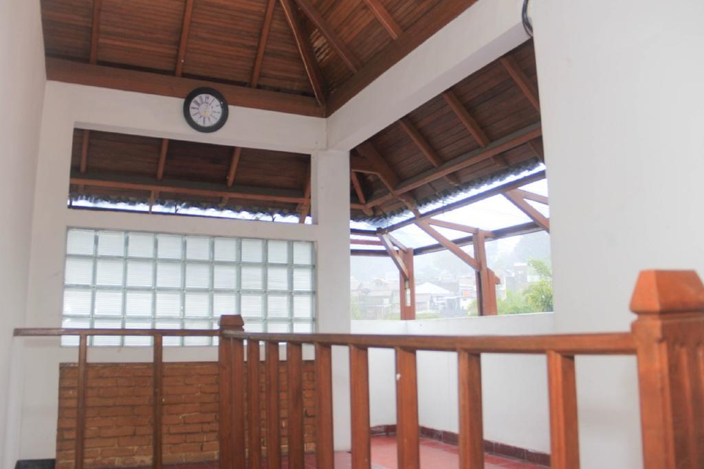 Pele Guesthouse Bandung Kültér fotó