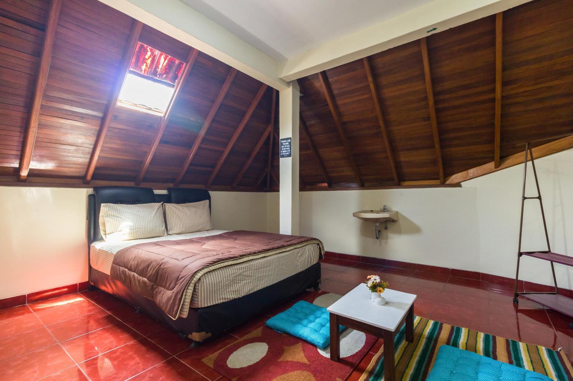 Pele Guesthouse Bandung Kültér fotó