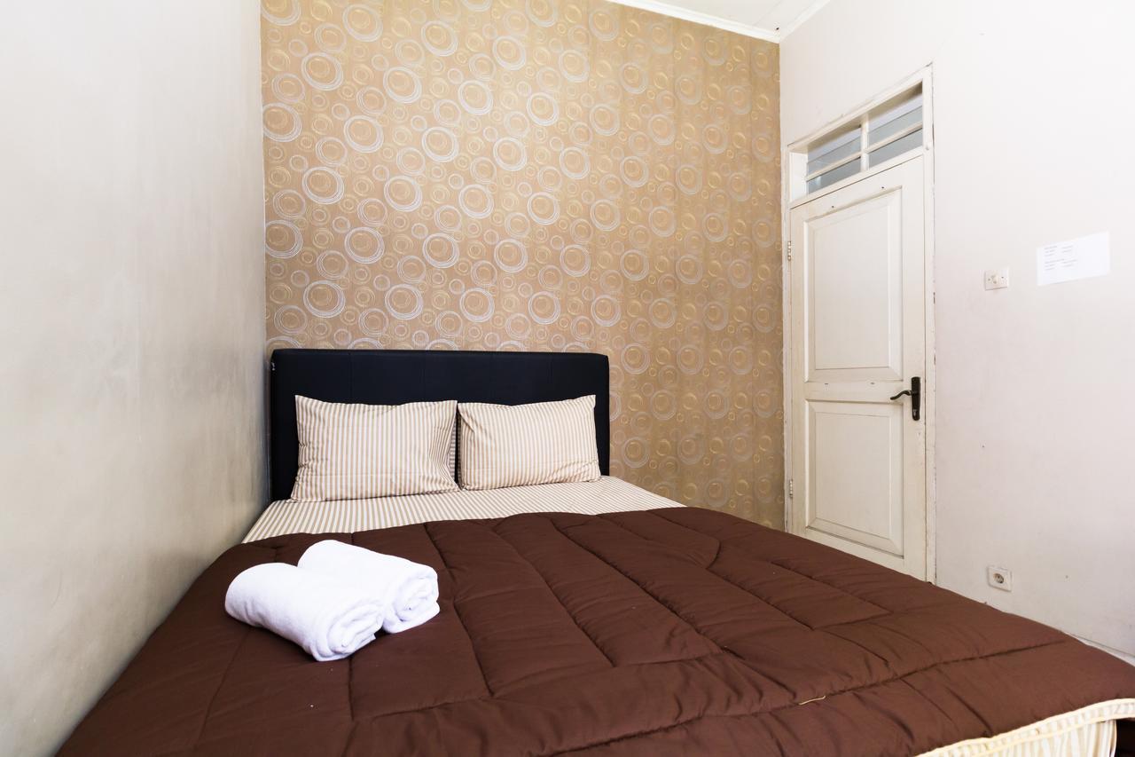 Pele Guesthouse Bandung Kültér fotó