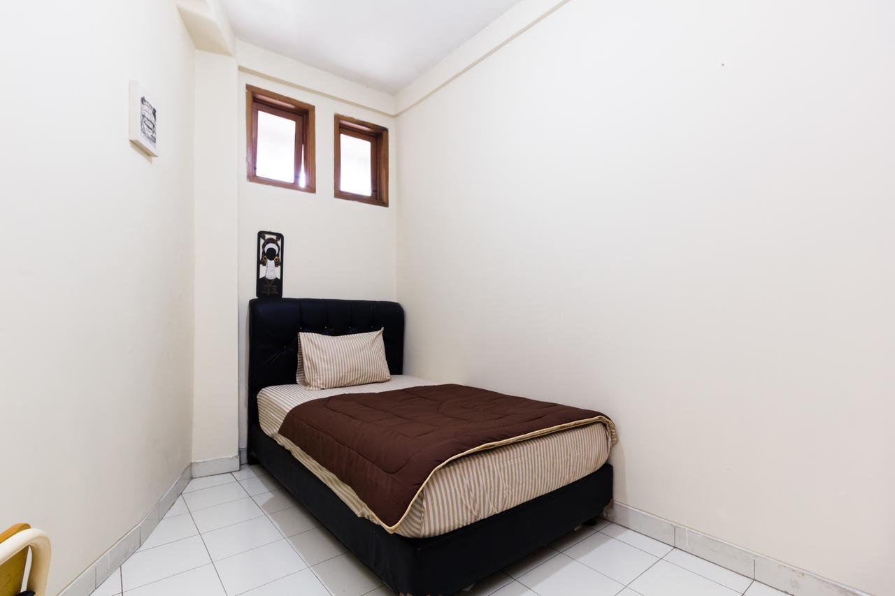 Pele Guesthouse Bandung Kültér fotó